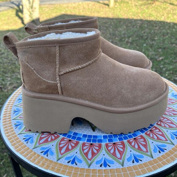 UGG Women’s Size 6 US Classic Ultra Mini New Heights Chestnut Boots NEW - Picture 2 of 10